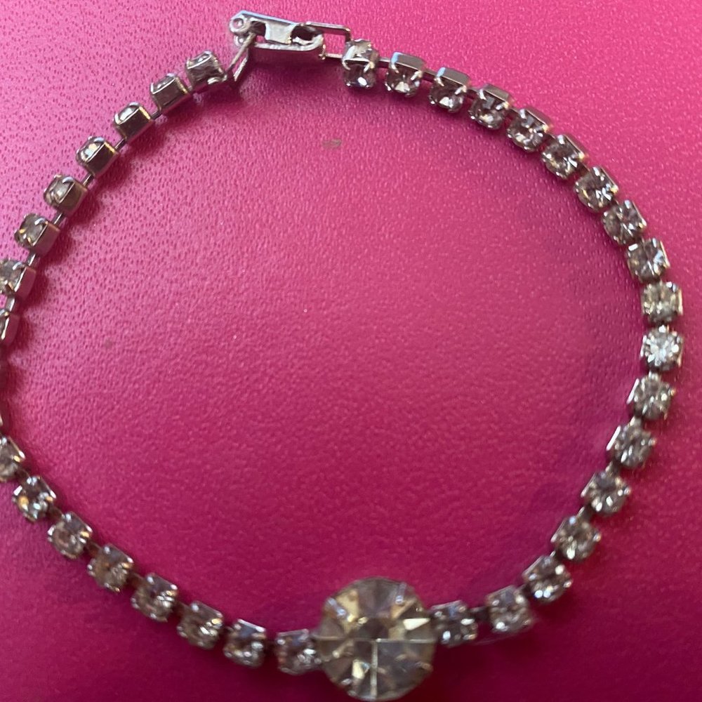 Vintage Rhinestone Bracelet 5/$25